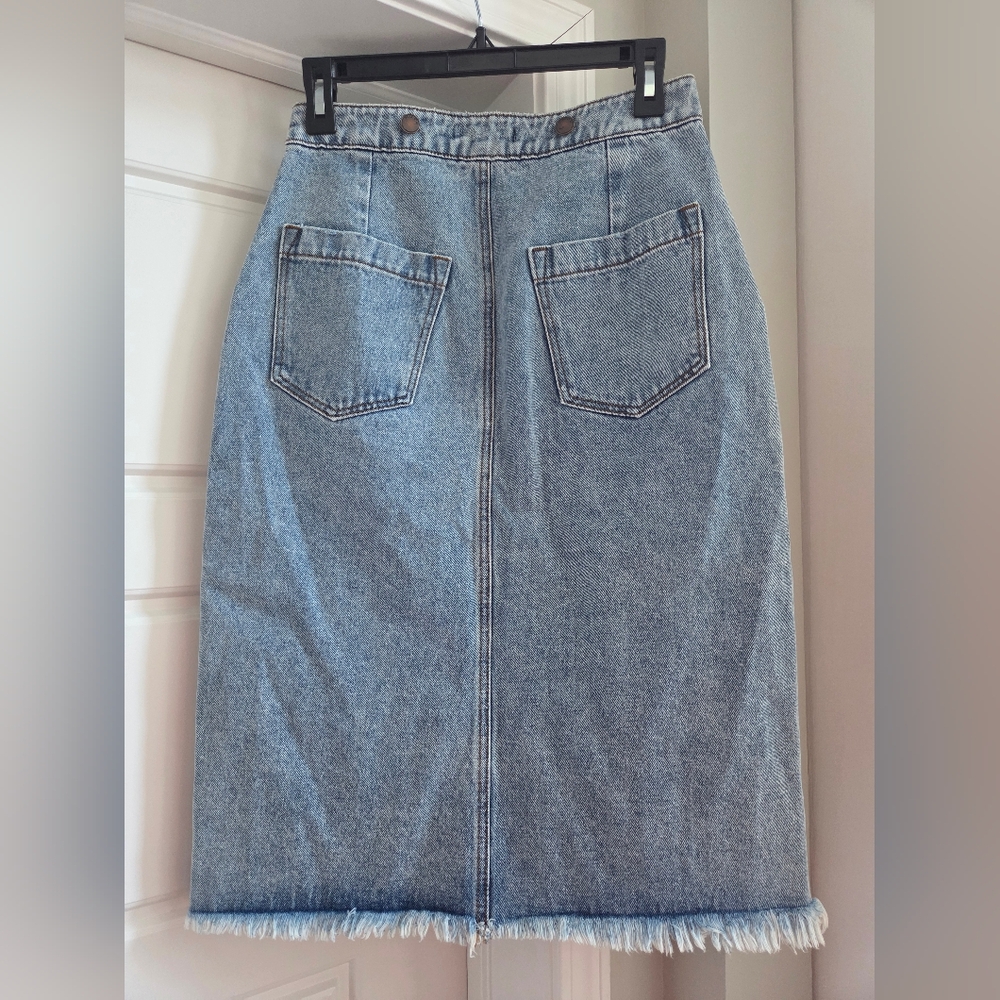Forever 21 Button Front Retro Styling Denim Skirt - Picture 3 of 8